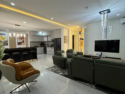 Luxury Fully Furnished 3-Bedroom Apartment.