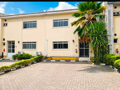 Luxury 4 Spacious Bedrooms with BQ with Excellent Facility