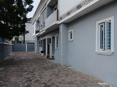 Luxury 4 Unit of 3 Bedroom Flat in Lekki Phase 1 for Corporate Client