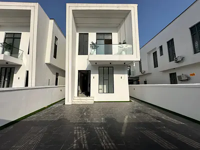 5 Bedroom Detached Duplex