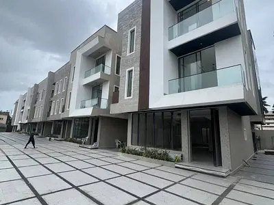 5 Bedroom Detached Duplex+ 2 Bedroom BQ — Ikoyi, Lagos