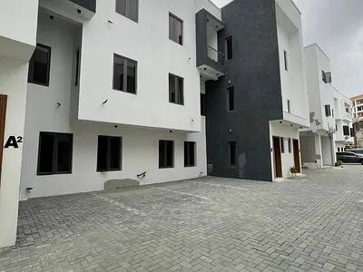 Exclusive 4 Bedroom Terraced Duplex with BQ