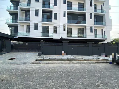 Fully Serviced 2 Bedroom Apartment with Pool & Gym Ideal for Shortlet