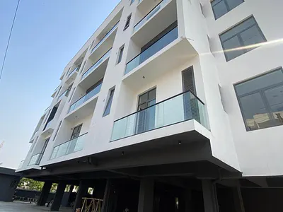 Contemporary 3 Bedroom Apartment with Pool, Gym & Elevator in a Serene