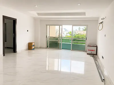 Spacious 3 Bedroom Apartment with Ocean View
