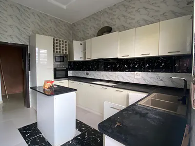 Semi Masters Room Sharing Kitchen