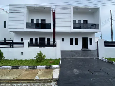 4 Bedroom Semi Detached with BQ