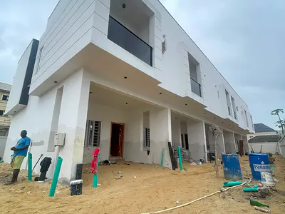 Excellent 3bedroom Terrace Duplex Within a Secured Neighborhood