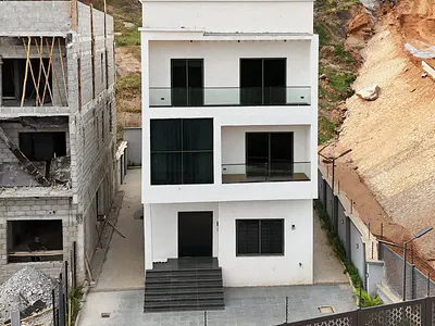 Luxury 5-Bedroom Detached Box Duplex & BQ