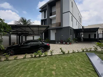 Luxurious 6 Bedroom Detached Duplex with BQ