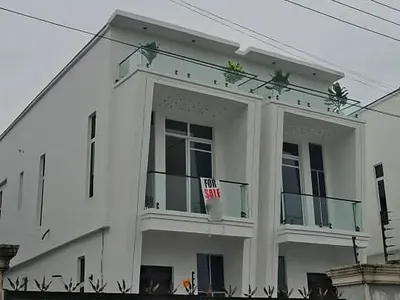 Luxuriously Finished 4-Bedroom Semi-Detached Duplex