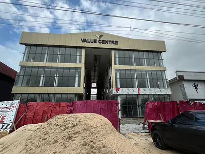 200 SQM Commercial Space on the Last Floor
