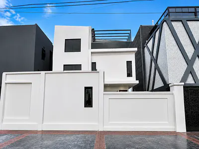 Two Wings of 5 Bedroom Detached House with a Room BQ