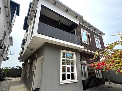 Magnificent 5bedroom Duplex with a BQ