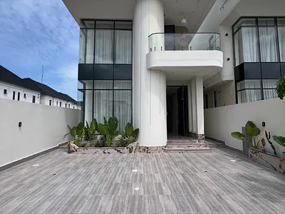 Contemporary 5bedroom Duplex with BQ with Pool