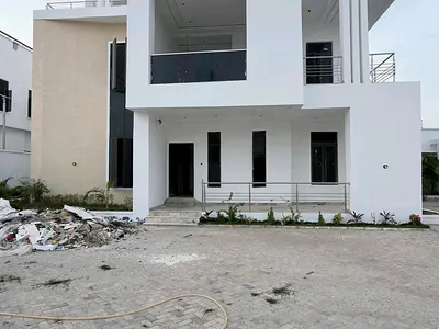 6 Bedroom Duplex for Sale Price:900m Location: Unguwan Rimi GRA Kad