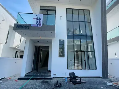 5 Bedroom Fully Detached Duplex