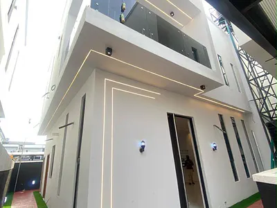 4 Bedroom Semidetached Duplex with BQ