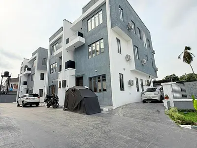 Exquisite 4 Bedroom Terrace Duplex