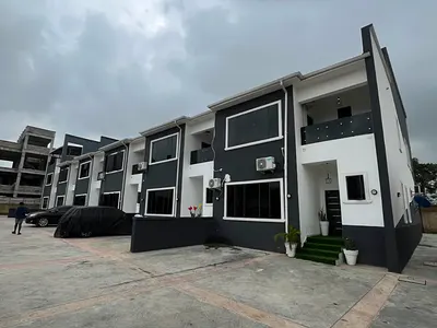 4 Bedroom Terrace
