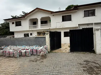 6 Bedroom Detached