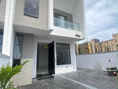 4 Bedroom Semidetached Duplex with BQ