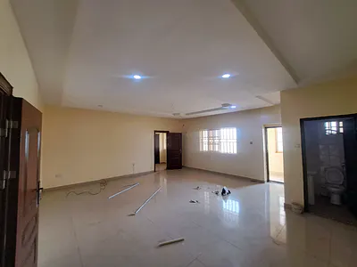 Newly Renovated Spacious 2bedroom Flat