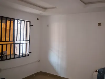 Newly Built Self Contain