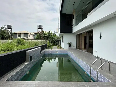 Luxury 4-Bedroom Semi-Detached Duplex with Excellent Facility