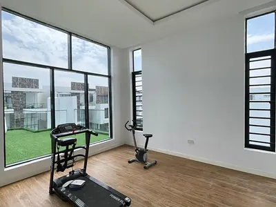 Luxury 5-Bedroom Detached Duplex with Excellent Facility