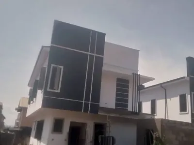 Newly Built 4BR Detached