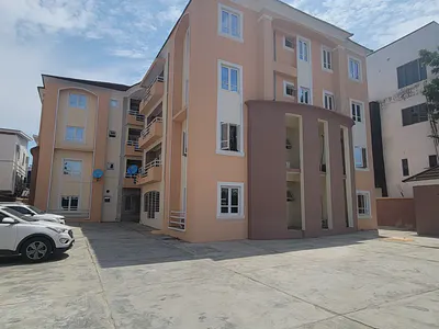 Serviced 3 Bedroom Flat in Oniru