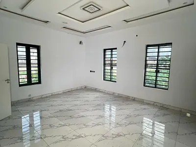 5 Bedroom Fully Detached with BQ