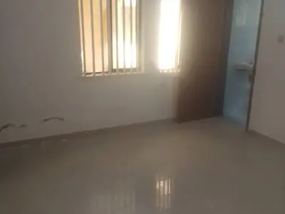 Well Maintained 1 Bedroom Apartment