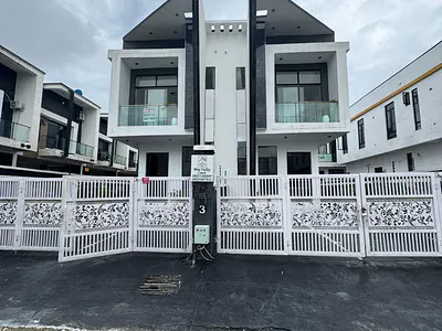 4 Bedroom Semi Detached Duplex with BQ