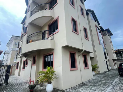 Spacious 3 Bedroom Apartment