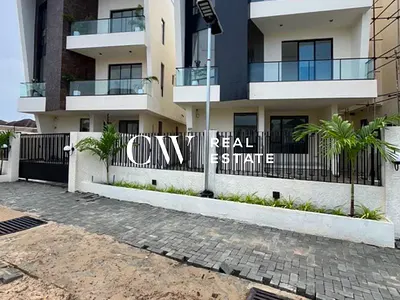 5 Bedroom Detached Duplex