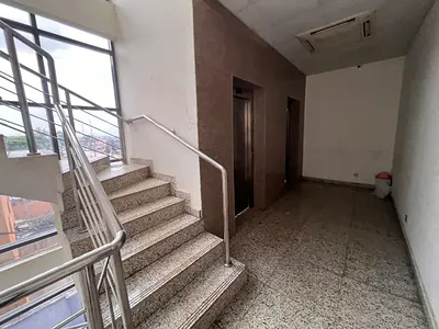 Purpose-Built Open Plan Commercial Building on Six Floors