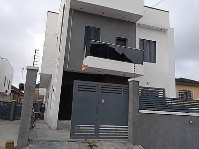 Luxury 4 Bedroom Fully Detached Duplex with Excellent Facility..