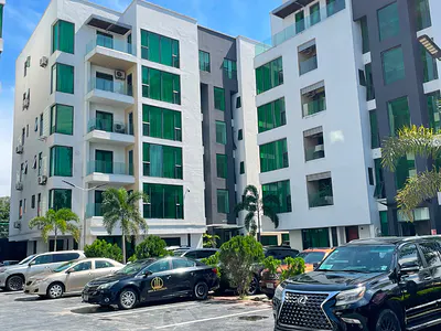 Luxury Furnished 4 Bedroom Penthouse