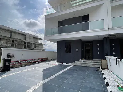 Luxury 5bedroom Semi Detached Duplex