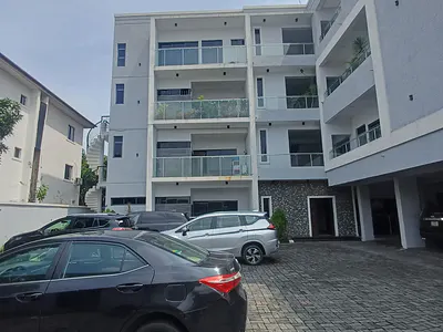 Luxury 3bedroom Apartment with BQ