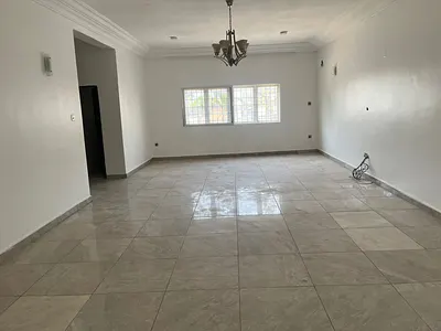 Spacious Built 3 Bedroom Flat