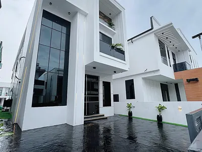 5-Bedroom Fully-Detached Duplex with a BQ and Pool
