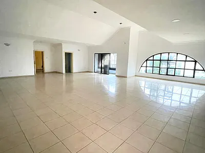 Very Spacious 4 Bedroom Penthouse
