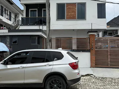 4 Bedroom Duplex for Rent