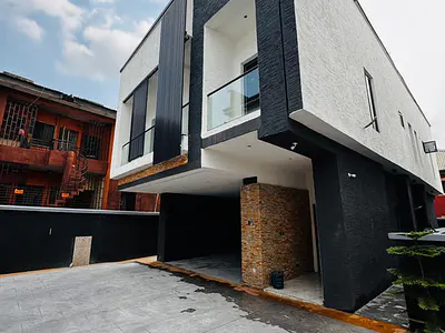 Newly Built 4 Bedroom Duplex Plus BQ & Solar