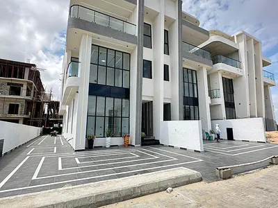 Luxury 5 Bed Semi Detached Duplex with Pool, BQ, Rooftop & Home Ofiice