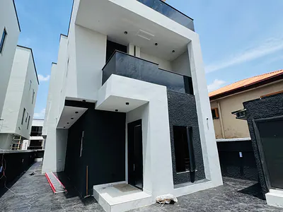 Architecturally Designed 5 Bedroom Fully Detached Duplex with a BQ