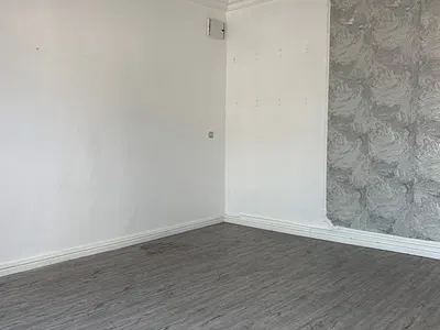 Spacious Office/Shop Space in a Business Location